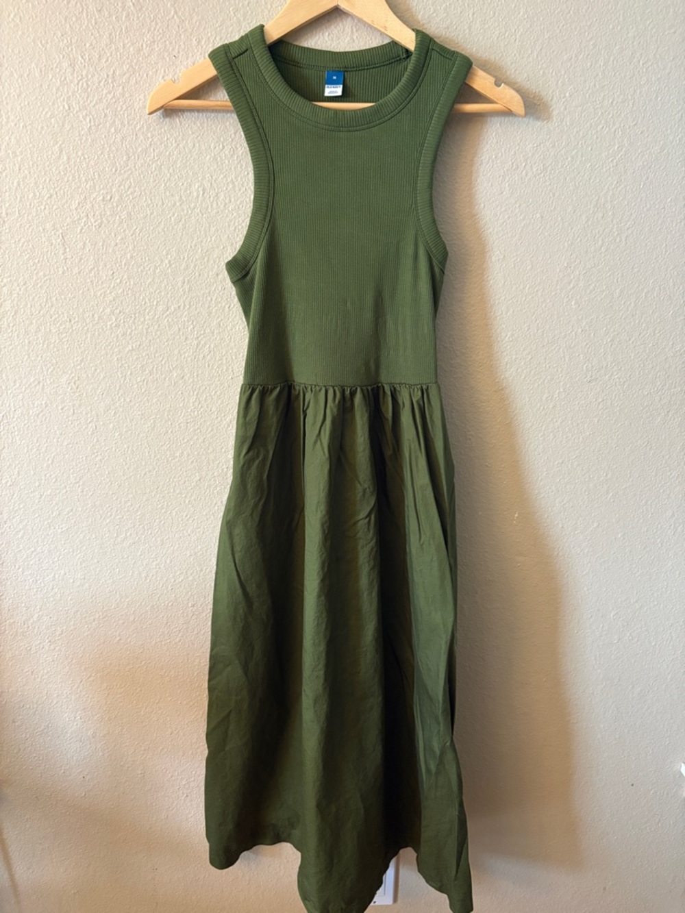 Olive Green Midi Dress Sleeveless Ribbed Bodice Pockets Casual Summer Dress M